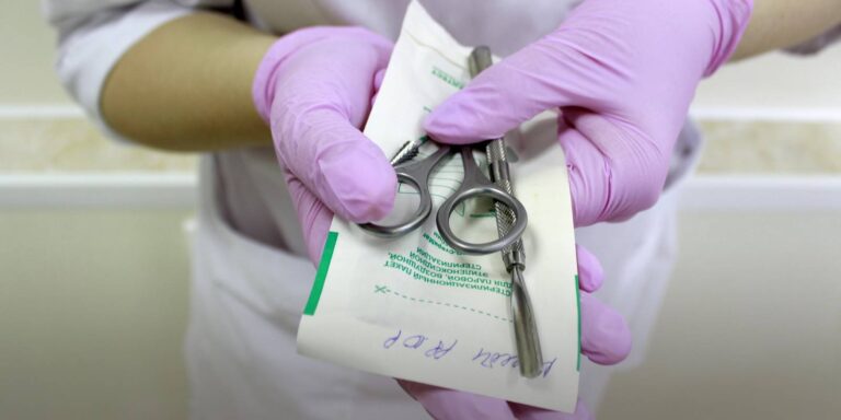 Специалист по маникюру