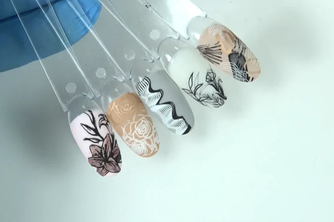 Стемпинг на ногтях