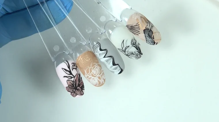 Стемпинг на ногтях